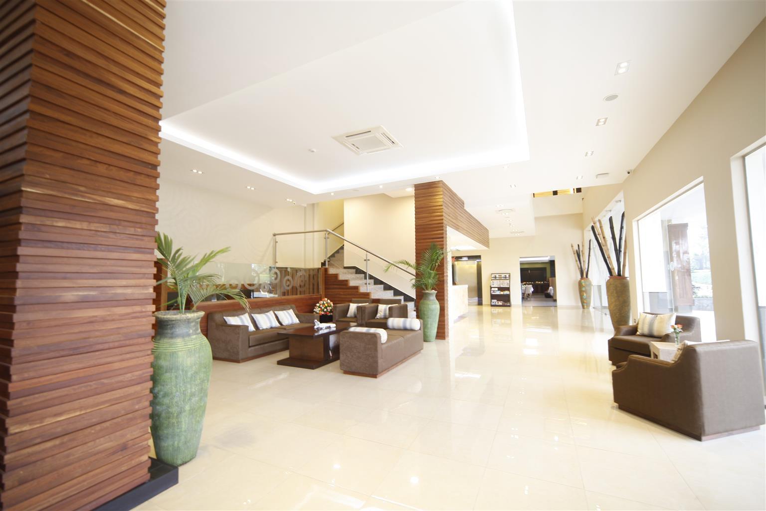Best Western Premier Garden Hotel Εντέμπε Εξωτερικό φωτογραφία