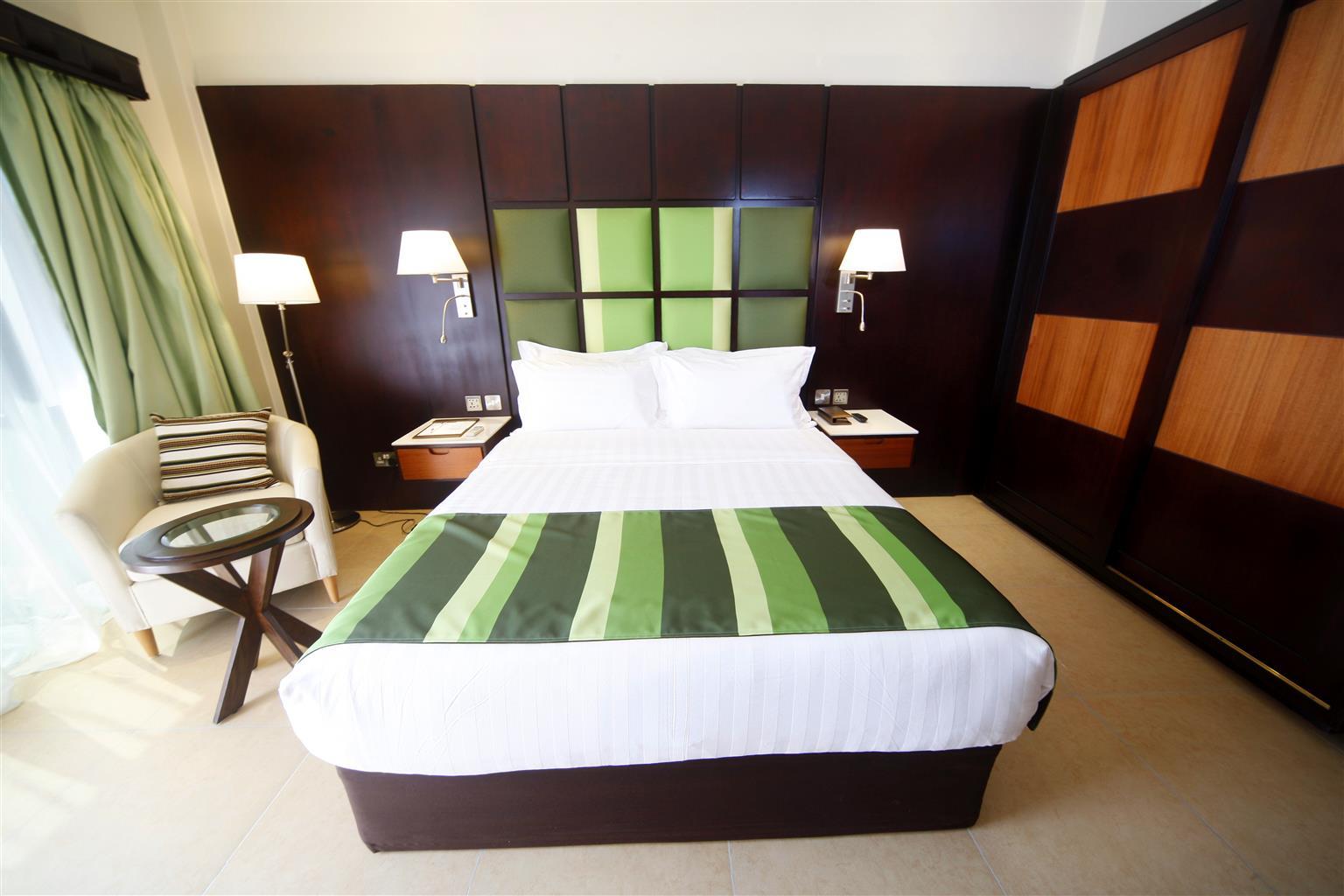 Best Western Premier Garden Hotel Εντέμπε Εξωτερικό φωτογραφία