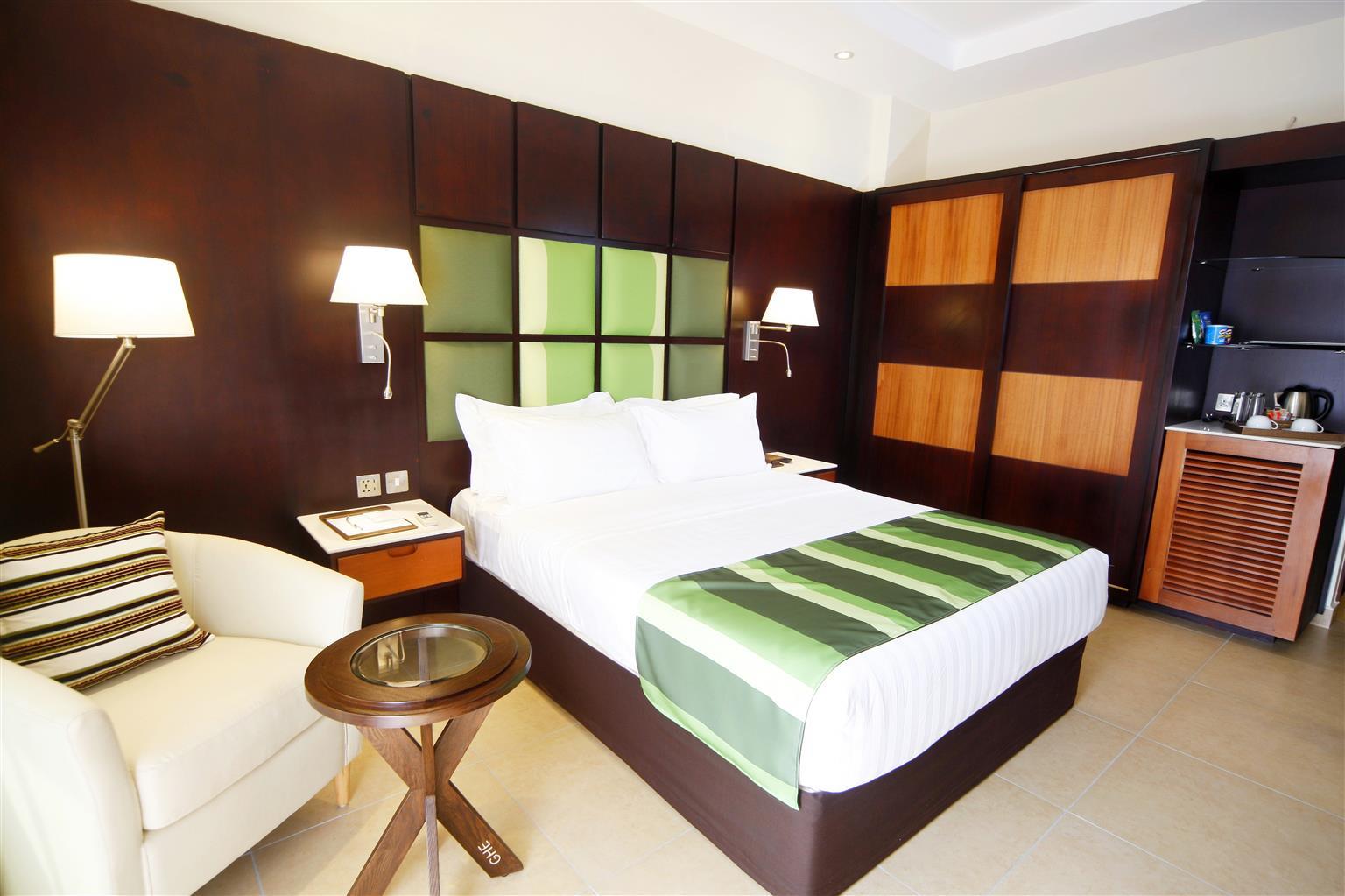 Best Western Premier Garden Hotel Εντέμπε Εξωτερικό φωτογραφία