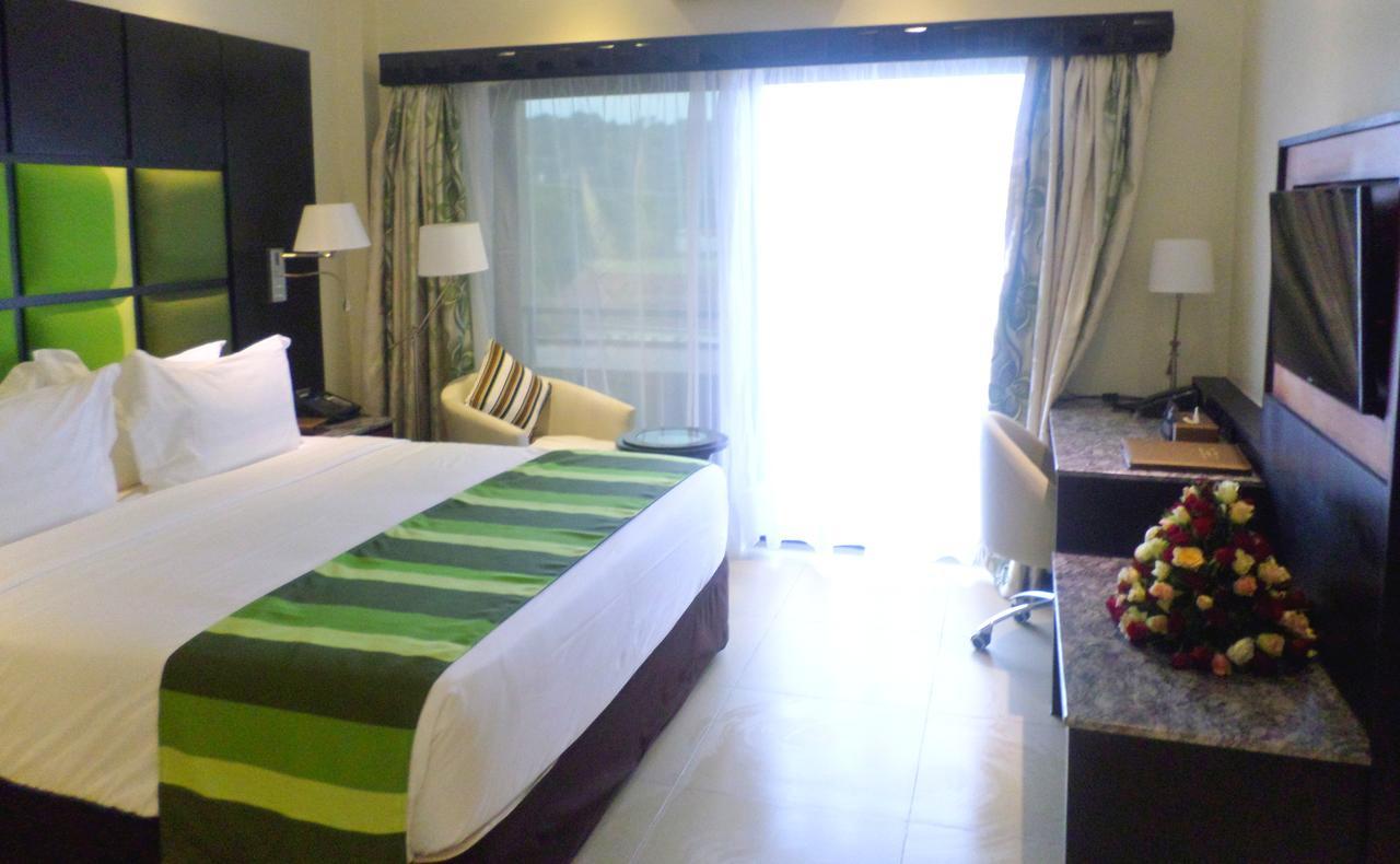 Best Western Premier Garden Hotel Εντέμπε Εξωτερικό φωτογραφία