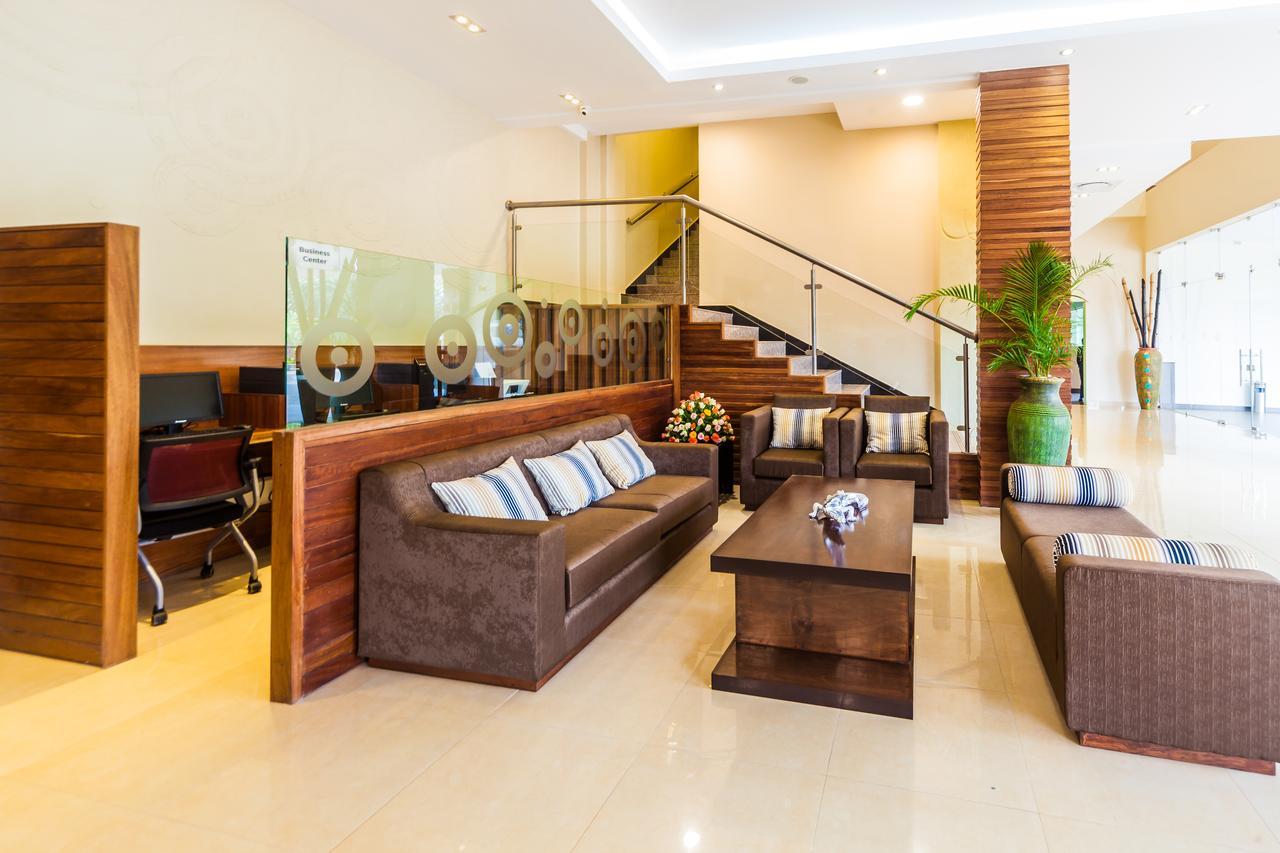 Best Western Premier Garden Hotel Εντέμπε Εξωτερικό φωτογραφία
