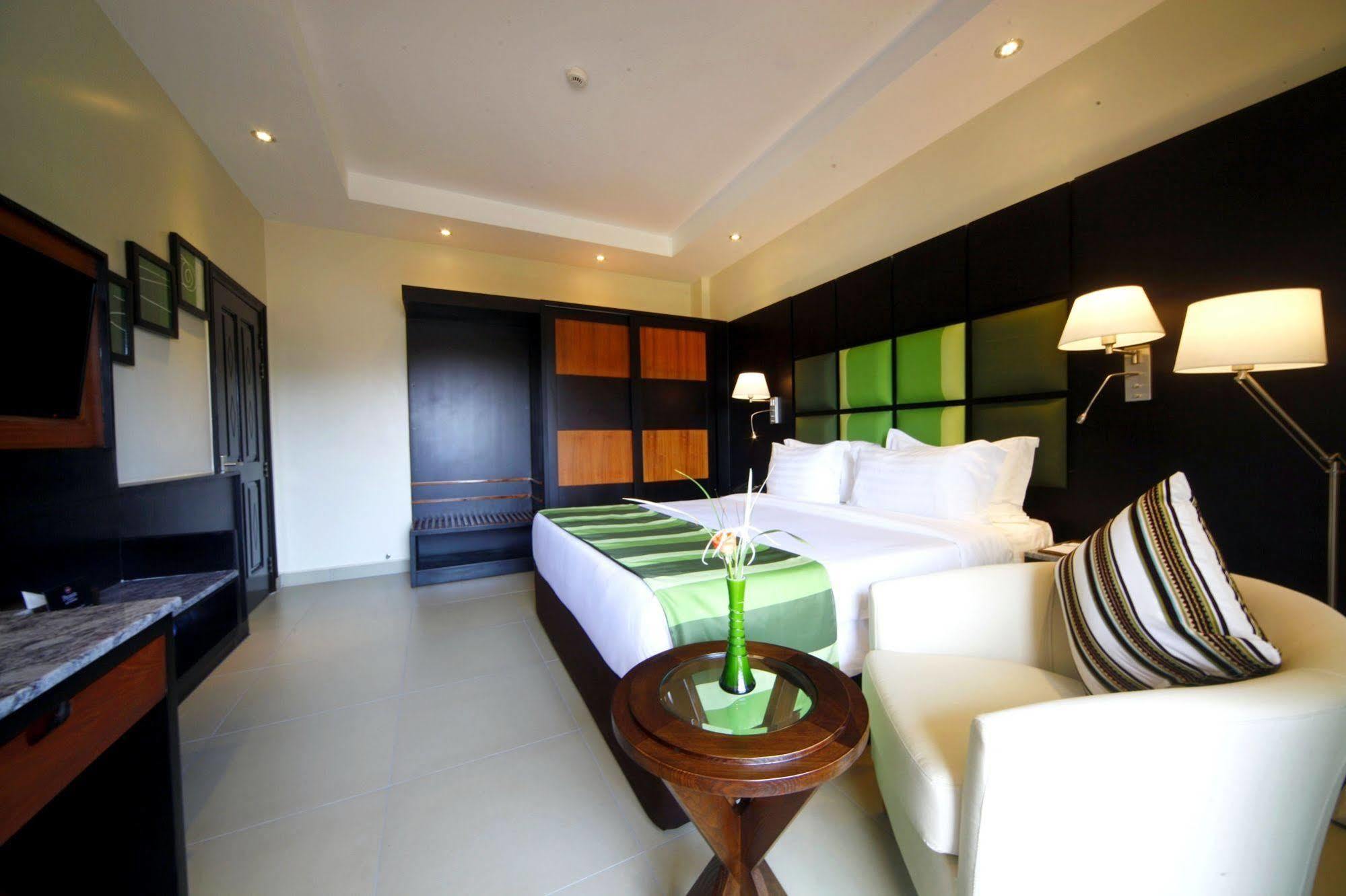 Best Western Premier Garden Hotel Εντέμπε Εξωτερικό φωτογραφία