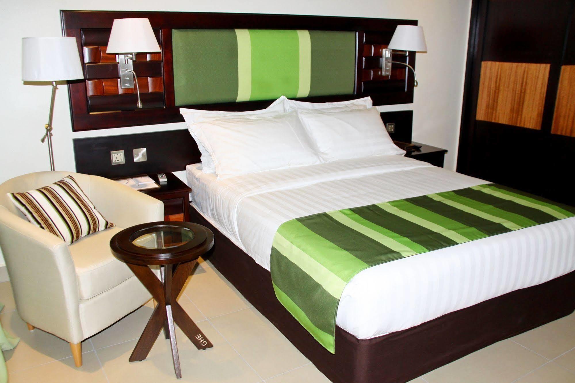 Best Western Premier Garden Hotel Εντέμπε Εξωτερικό φωτογραφία