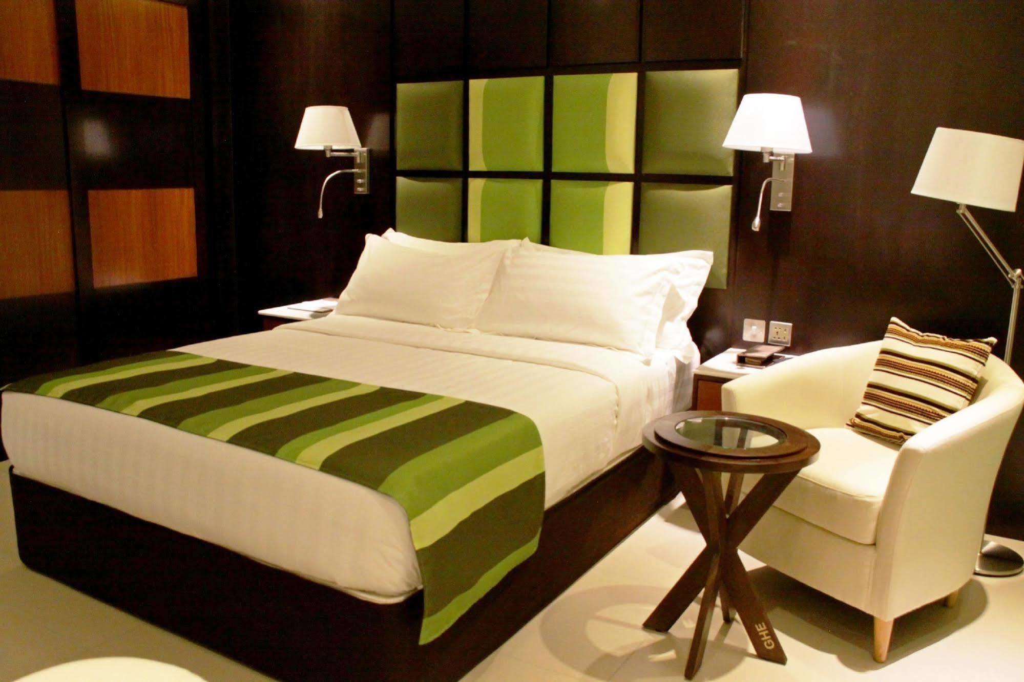 Best Western Premier Garden Hotel Εντέμπε Εξωτερικό φωτογραφία